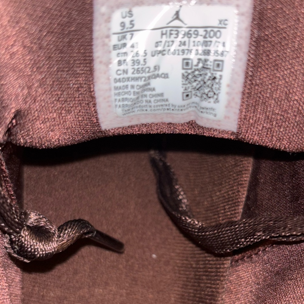 Sz. 9.5 Women’s Air Jordan 1 Low MM (Method of Make) 'Satin Earth' with box. - Picture 5 of 6